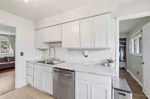 3916 Ridgecombe Dr, Green Township, OH 45248 - Photo 19