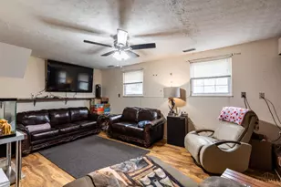 2317 Magdalena Dr, Springfield Township, OH 45231 - Photo 19