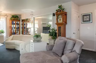 1033 Burchcliff Cir, West Carrollton, OH 45449 - Photo 17