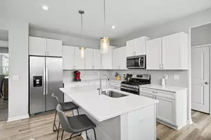 4677 Hampton Pointe Dr, Green Township, OH 45248 - Photo 11