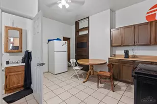 2327 Stratford Ave, Cincinnati, OH 45219 - Photo 7