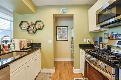 982 Hatch Street, Cincinnati, OH 45208 - Photo 11