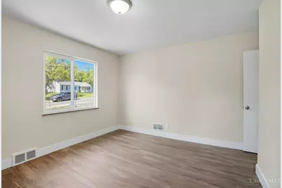 10060 Ronnie Road, Woodlawn, OH 45215 - Photo 19