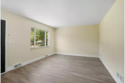 10060 Ronnie Road, Woodlawn, OH 45215 - Photo 7