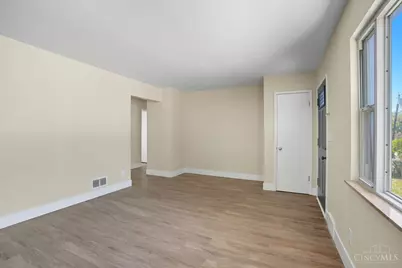 10060 Ronnie Road, Woodlawn, OH 45215 - Photo 5