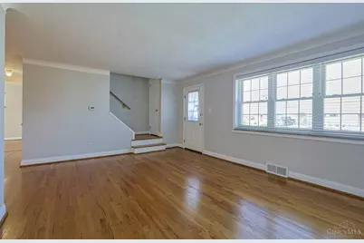 881 Sabino Court, Springfield Township, OH 45321 - Photo 9