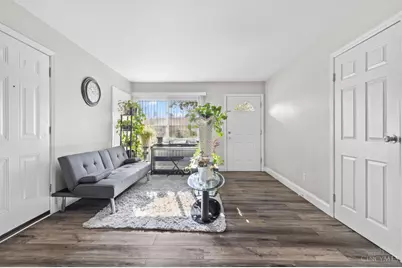 8881 Ebro Court, Springfield Township, OH 45231 - Photo 9