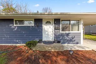 8881 Ebro Ct, Springfield Township, OH 45231 - Photo 7