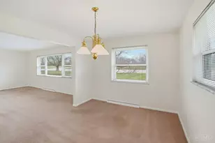 7281 Winton Rd, Springfield Township, OH 45224 - Photo 11