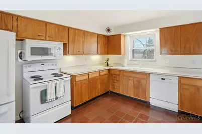 7281 Winton Road, Springfield Township, OH 45224 - Photo 7