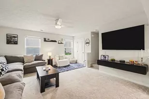 9821 Mel Carl Dr, Colerain Township, OH 45251 - Photo 7