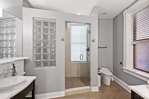 1420 Race St, Cincinnati, OH 45202 - Photo 33