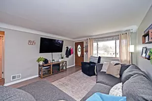 3384 Keywest Dr, Green Township, OH 45239 - Photo 7