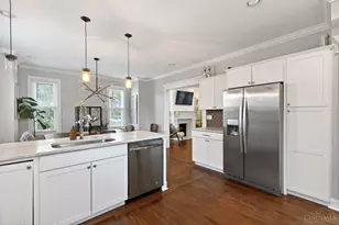 2242 Ivy Ave, Cincinnati, OH 45208 - Photo 13