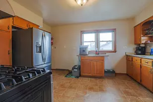 656 W Plane St, Bethel, OH 45106 - Photo 11