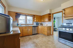 656 W Plane St, Bethel, OH 45106 - Photo 13