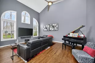 9607 Old Village Dr, Loveland, OH 45140 - Photo 13