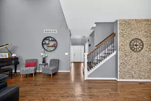 9607 Old Village Dr, Loveland, OH 45140 - Photo 11