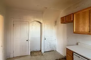 1608 Brewster Ave, Cincinnati, OH 45207 - Photo 9