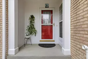 4190 E Village Dr, Mason, OH 45040 - Photo 3