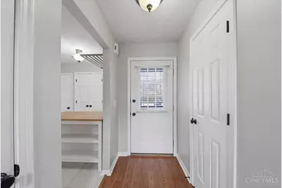 4190 East Village Drive, Mason, OH 45040 - Photo 5