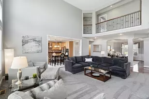 7129 Woodberry Dr, Fairfield Township, OH 45011 - Photo 11