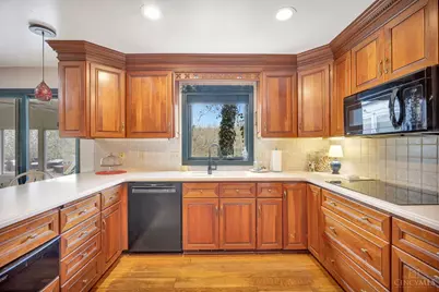 130 Heathwood Lane, Hamilton, OH 45013 - Photo 9