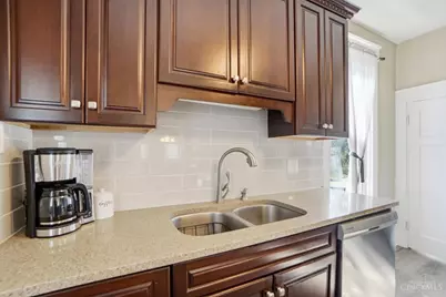 6140 Grand Vista Avenue, Cincinnati, OH 45213 - Photo 15