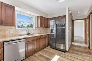 9301 Sunderland Way, West Chester, OH 45069 - Photo 13