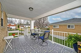 5722 Kroegermount Dr, Green Township, OH 45239 - Photo 5