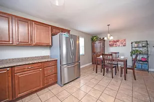 5722 Kroegermount Dr, Green Township, OH 45239 - Photo 15