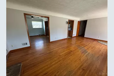 10528 Pottinger Road, Colerain Township, OH 45251 - Photo 11