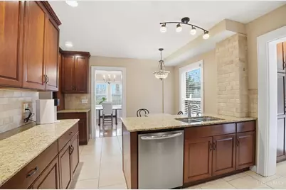 1253 Herschel Avenue, Cincinnati, OH 45208 - Photo 15