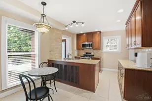 1253 Herschel Ave, Cincinnati, OH 45208 - Photo 11