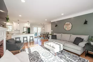 1069 Doolittle Ln, Anderson Township, OH 45230 - Photo 9