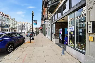 1202 Main Street #16, Cincinnati, OH 45202 - Photo 3