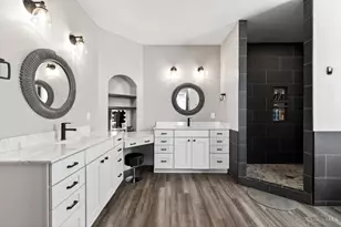 7425 Stoneham Cir, Clearcreek Twp., OH 45066 - Photo 15