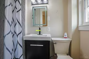 3765 Iona Ave, Cincinnati, OH 45213 - Photo 23