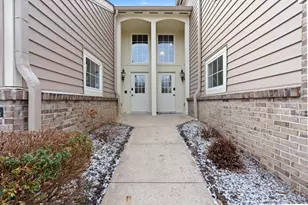 1122 Featherstone Ct, Milford, OH 45150 - Photo 3