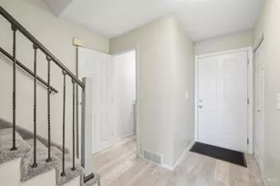 5196 Putters Cir, West Chester, OH 45069 - Photo 7