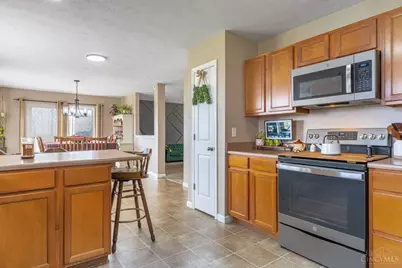 132 Village Court, Monroe, OH 45050 - Photo 13