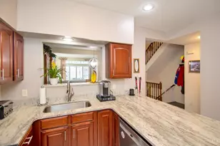 5927 Castlewood Crossing, Miami Township, OH 45150 - Photo 13