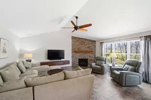 452 Windfern Forest Ln, Union Township, OH 45244 - Photo 9