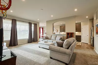 1391 Brookchase Circle, Hamilton Township, OH 45039 - Photo 5