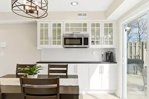 10280 Dewhill Ln, Cincinnati, OH 45251 - Photo 7