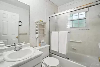 8253 Lake Ridge Drive, West Chester, OH 45069 - Photo 23