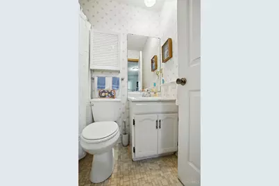 8253 Lake Ridge Drive, West Chester, OH 45069 - Photo 13