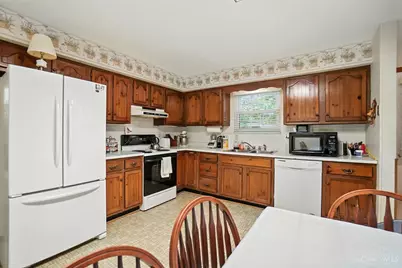 8253 Lake Ridge Drive, West Chester, OH 45069 - Photo 7