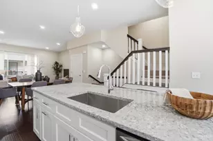 2711 Hyde Park Ave, Cincinnati, OH 45209 - Photo 17