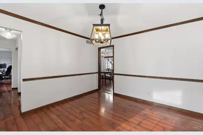 5667 Crooked Tree Lane, Miami Township, OH 45150 - Photo 15